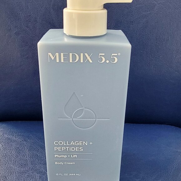 Medix 5.5 Body Cream Plump Lift Collagen and Peptides New Large - Picture 1 of 5